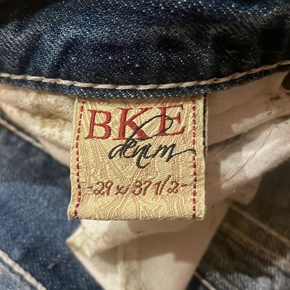 Women’s BKE Distressed Denim Sabrina Jeans, FREE SHIPPING - Picture 5 of 6